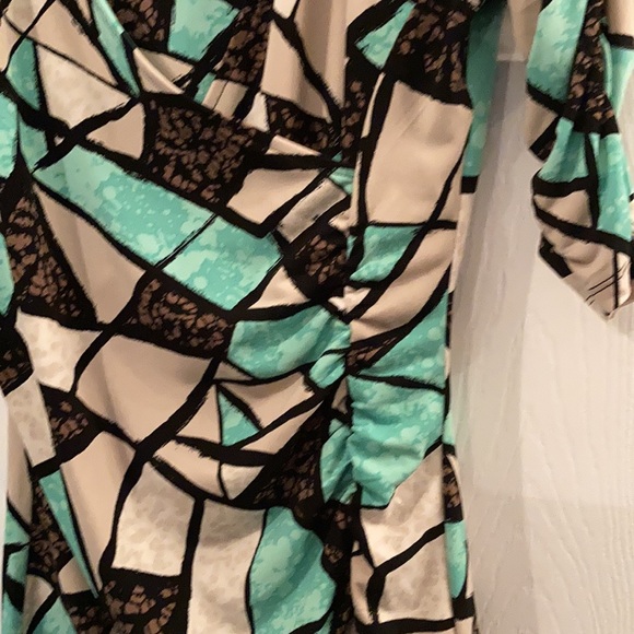 Casual top - Picture 2 of 3